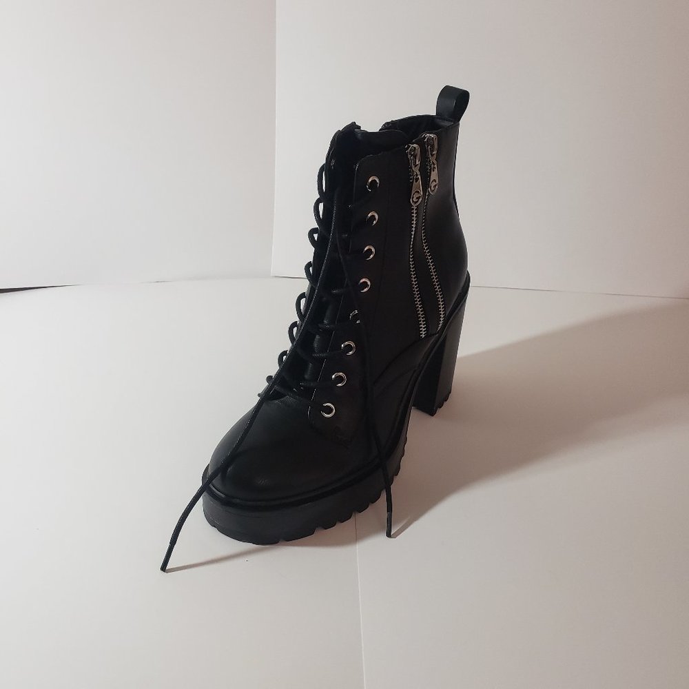 Ankle boots, GBG Los Angeles, Black, 2 side zippers, laces, platform, size 9.5M